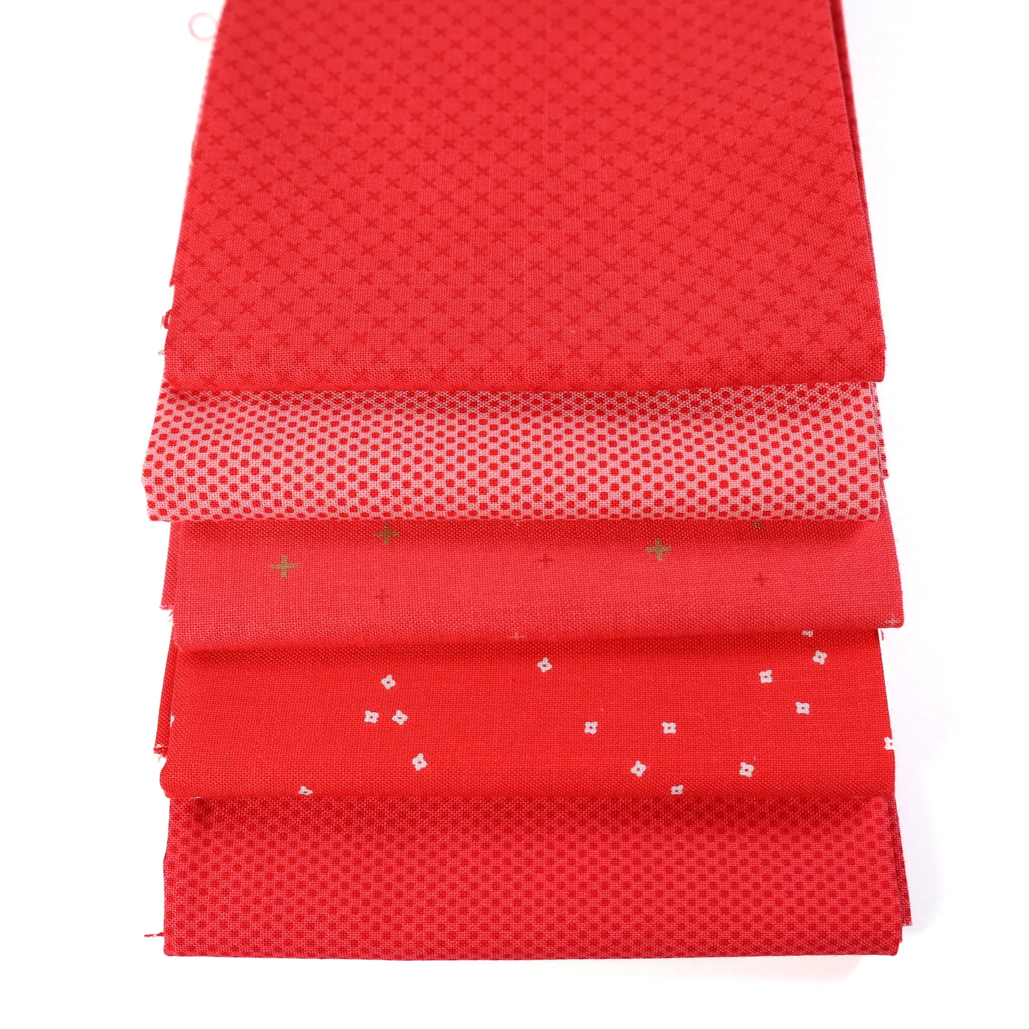 Cayenne Red (5) Piece Fat Quarter Bundle