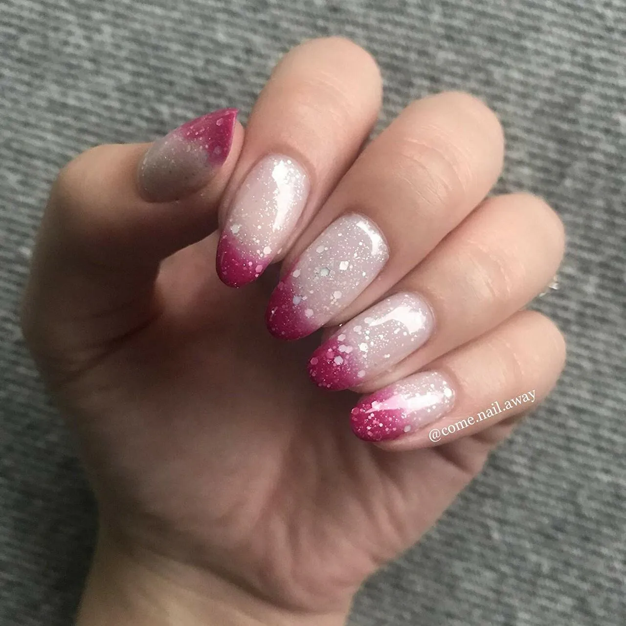 Hot Pink to Glitter White (TC04)